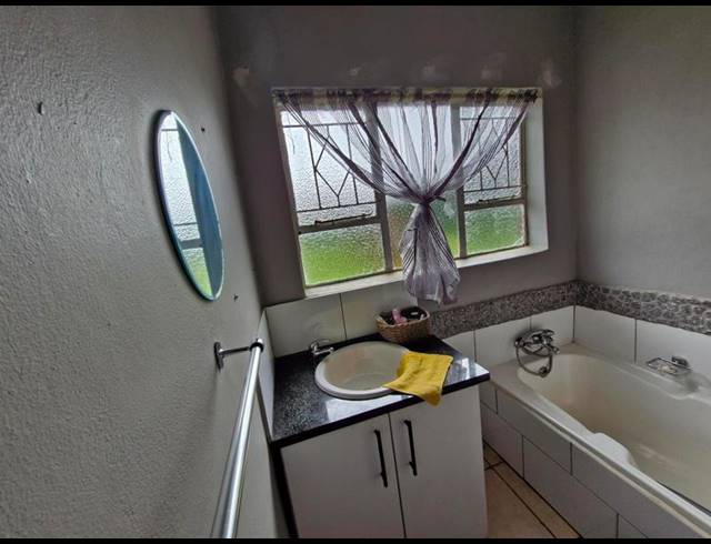 3 BEDROOM HOUSE FOR SALE IN BONAERO PARK